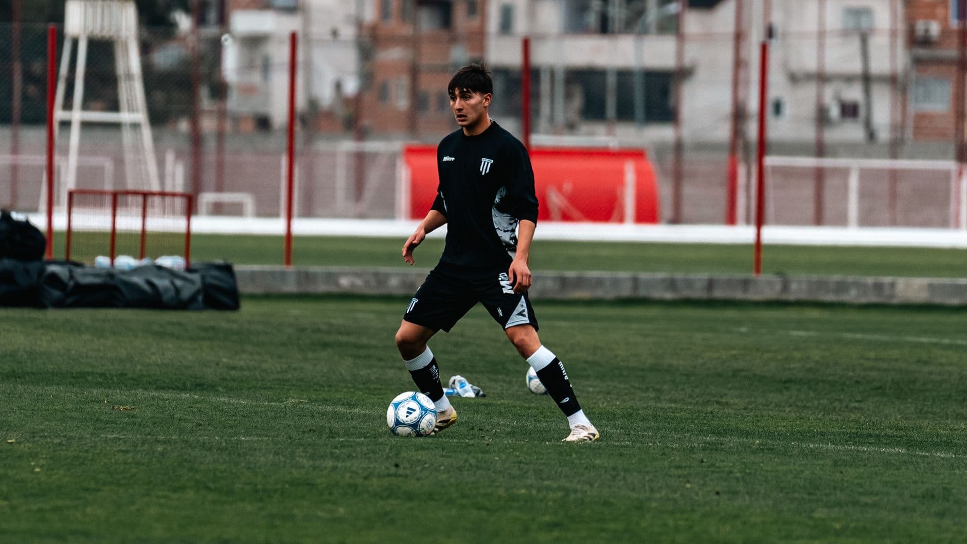 Faire monter les U18 chez les seniors : le guide pour bien intégrer tes jeunes